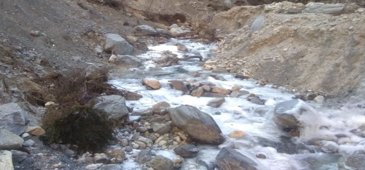 मनाङ र मुस्ताङको तापक्रम माइनस १५ सम्म, खोला नै जम्न थाले