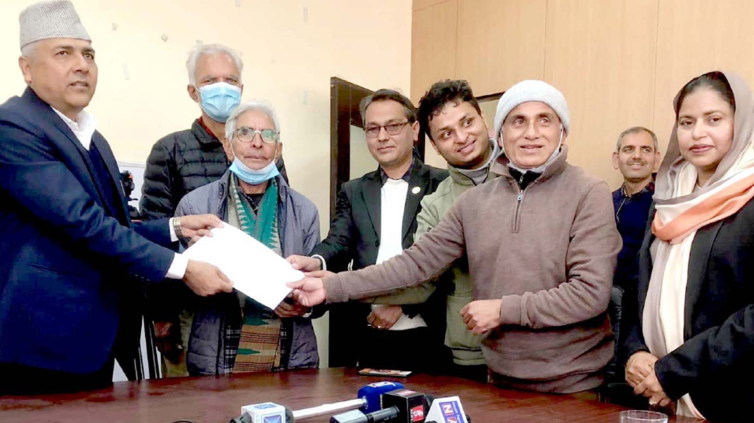 प्रधानन्यायाधीश जबराको सम्पत्ति छानबिन माग गर्दै नागरिक अगुवा सम्पत्ति शुद्धीकरणमा