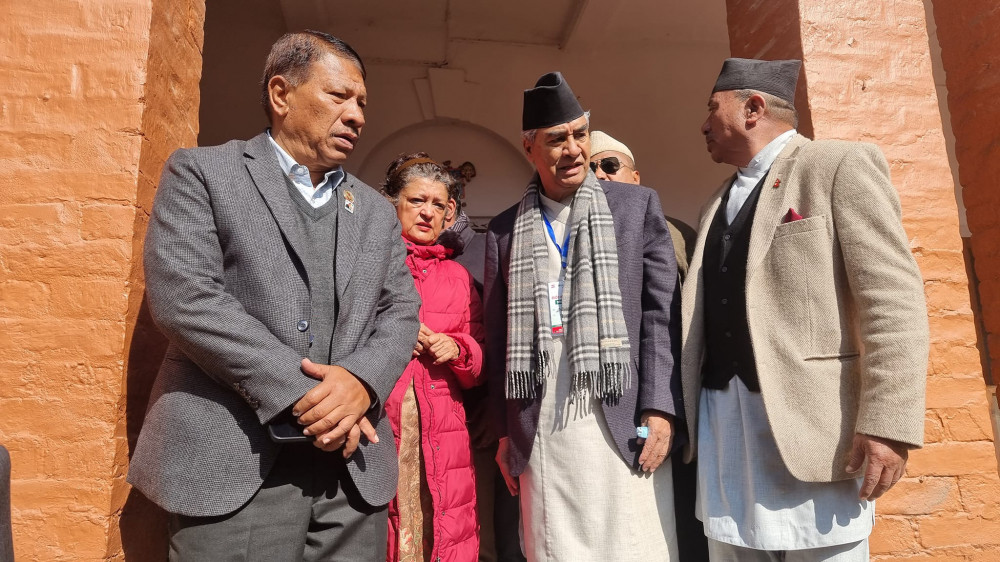 देउवालाई समर्थन गर्ने प्रकाशमानको निर्णय