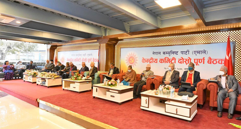 एमालेले गठन गर्‍यो ४५ सदस्यीय स्थायी समिति र ९९ सदस्यीय पोलिटब्यूरो