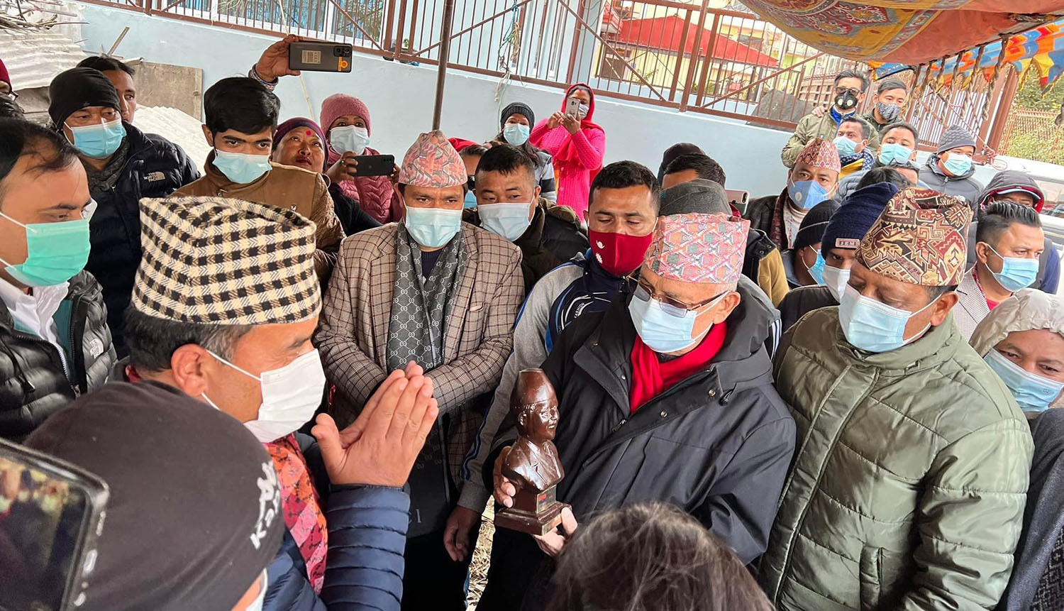 प्रशासनले दर्ता गर्‍यो पूर्वप्रधानमन्त्री ओलीविरुद्धको उजुरी