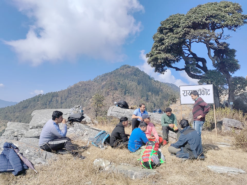 पर्यटन प्रबद्र्धन गर्न पञ्चकोट-बेलढुंगा पदयात्रा