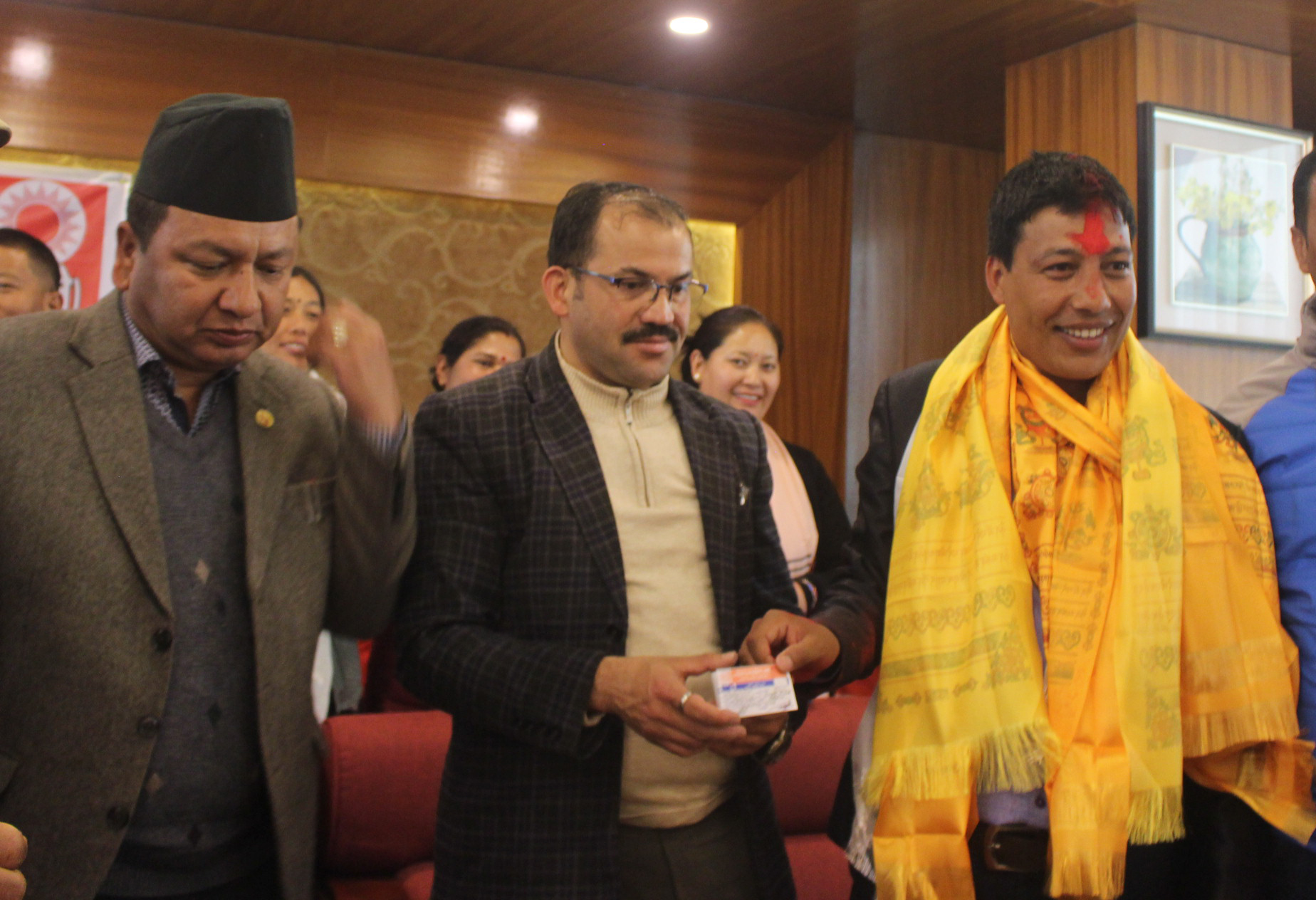 जनमोर्चाबाट निर्वाचित वडाध्यक्षसहित सिंगो गाउँ एमालेमा प्रवेश
