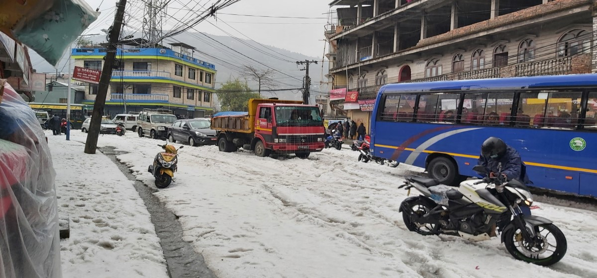 पोखरामा भीषण असिना पानी