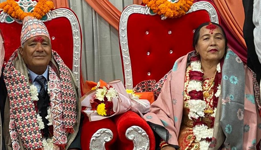 गलकोट क्याम्पसका प्रमुख मोहनचन्द राजनले बनाए १ लाखको अक्षय कोष