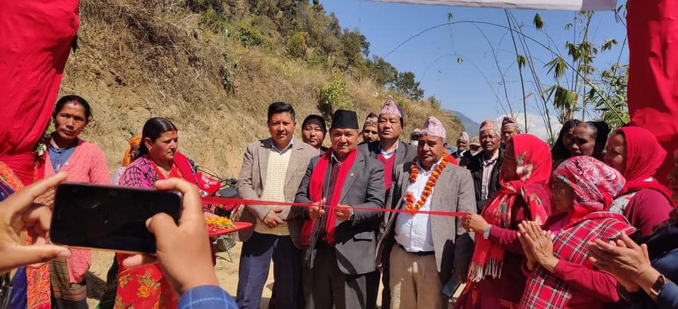 संघीयताको रक्षा गर्न सरकार गैरजिम्मेवार: एमाले उपमहासचिव गुरुङ