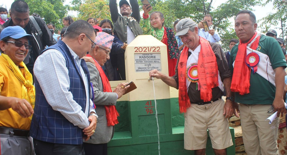 आर्थर गाउँमा घरघरै धारा