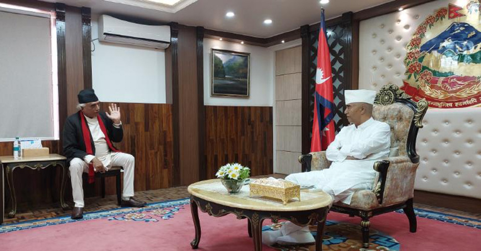 पोखरालाई पर्यटकीय राजधानी घोषणा गर्न प्रधानमन्त्रीलाई मुख्यमन्त्रीको ध्यानाकर्षण