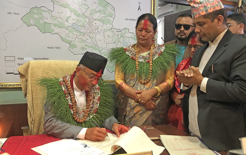 पोखरालाई पर्यटकीय राजधानी बनाउन सरकारलाई अनुरोध गर्दै पदभार सम्हाले आचार्यले