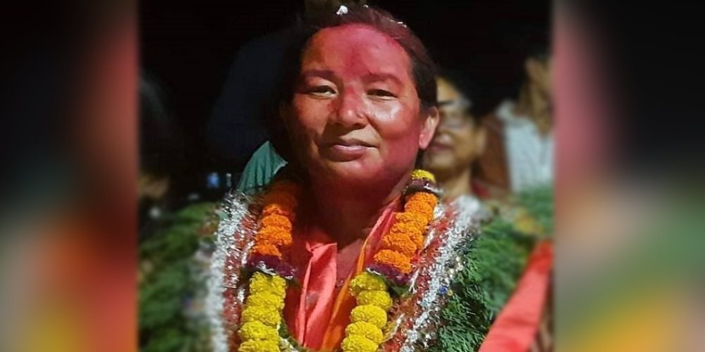 हेटौंडाकी मीना बनिन् एमालेको किल्ला तोड्ने माधव नेपालकी सारथी