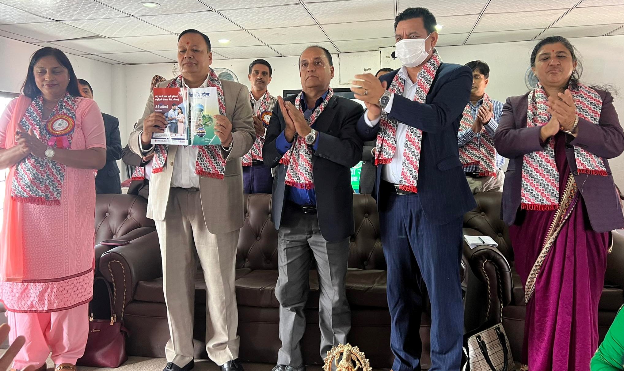 यसरी भयो ‘जैमिनी दर्पण’ पुस्तकको विमोचन