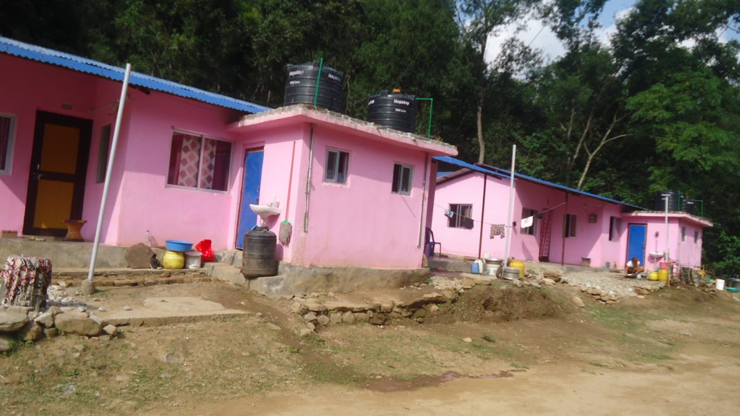 बोटे परिवारलाई राहत वितरण