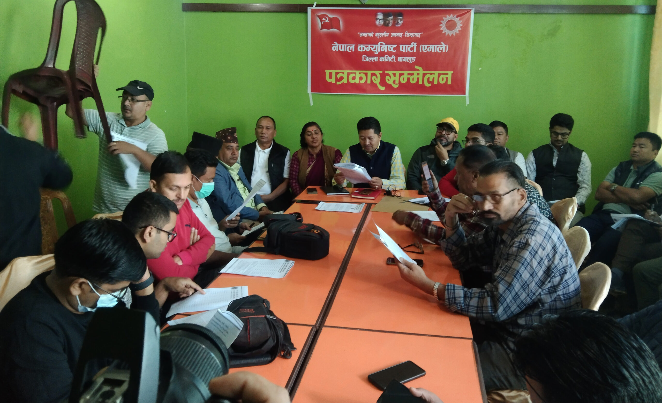 जसले सम्हाल्ने छन् बागलुङमा एमालेको चुनावी कमाण्ड