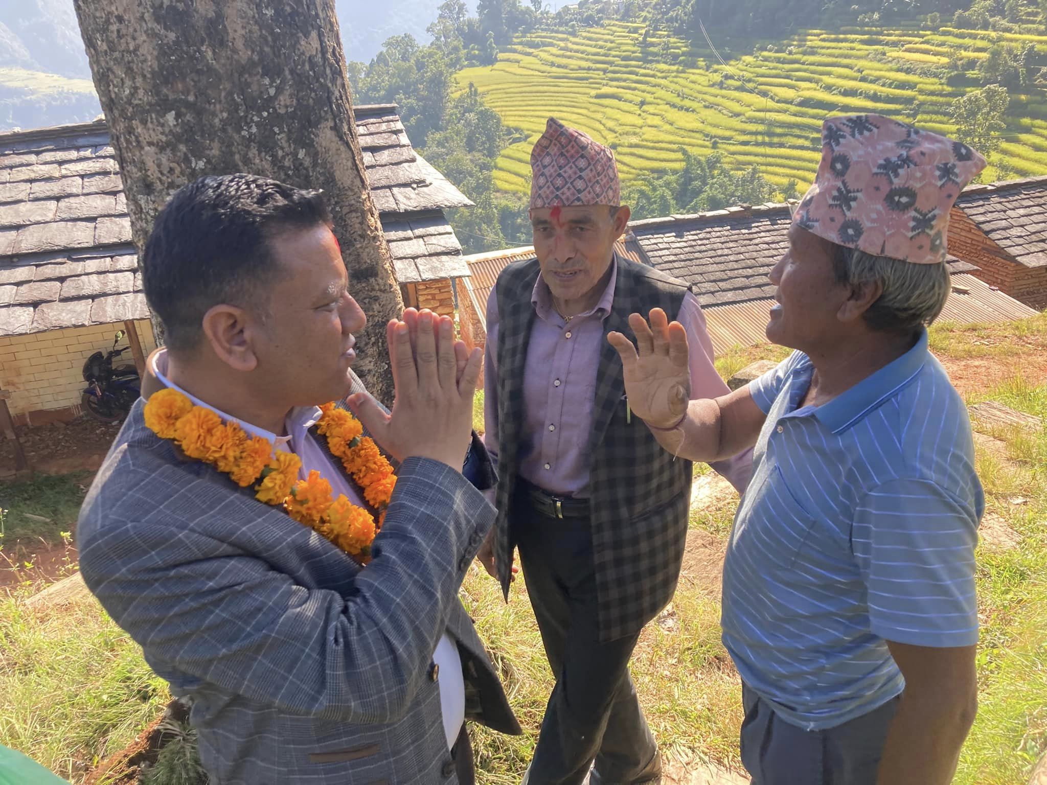 संसदमा बागलुङ गुञ्जिएको स्मरण गराउँदै भोट माग्दै पाठक