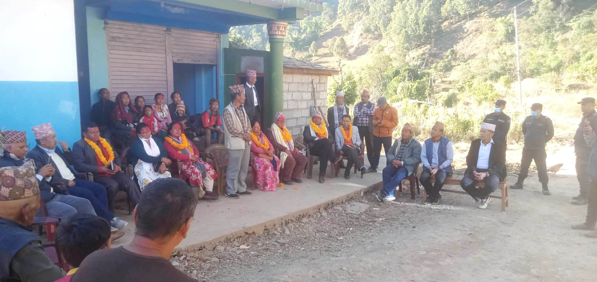 ‘पहिले भोट माग्यौ, अब तपाईका समस्या माग्छौ’