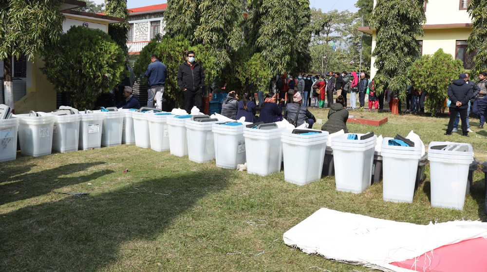 यसरी छानिँदैछन् आठ सय २५ जनप्रतिनिधि