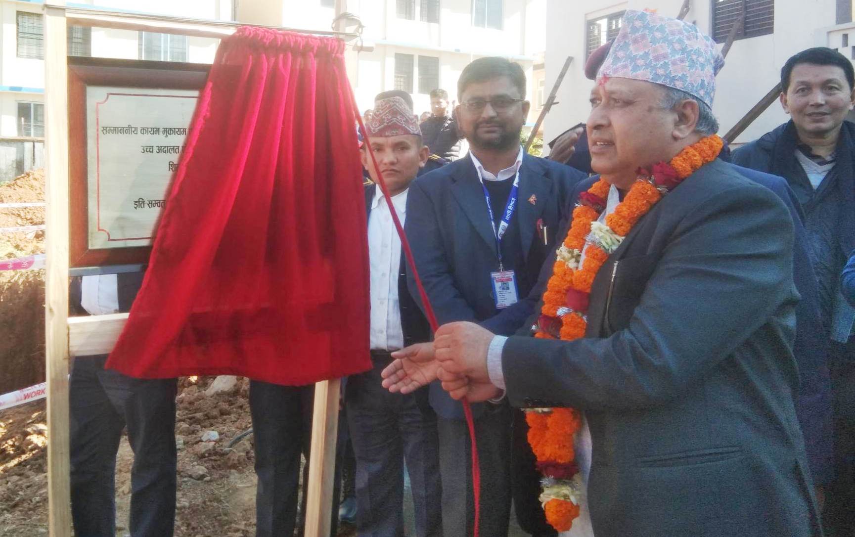 सर्वोच्चका कायममुकायम प्रधानन्यायाधिस कार्की भन्छन्– ‘न्यायालयमा राजनीतिक छायाँ पर्न दिन्न’