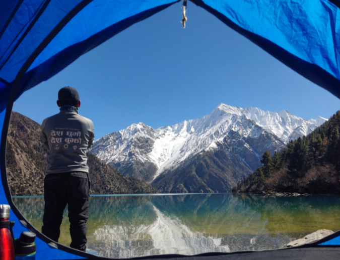 दिवस गुरूङ: जसले ४७ दिनसम्म एक्लै पैदल हिँडेर पार गरे धौलागिरी कर्णाली फेरो