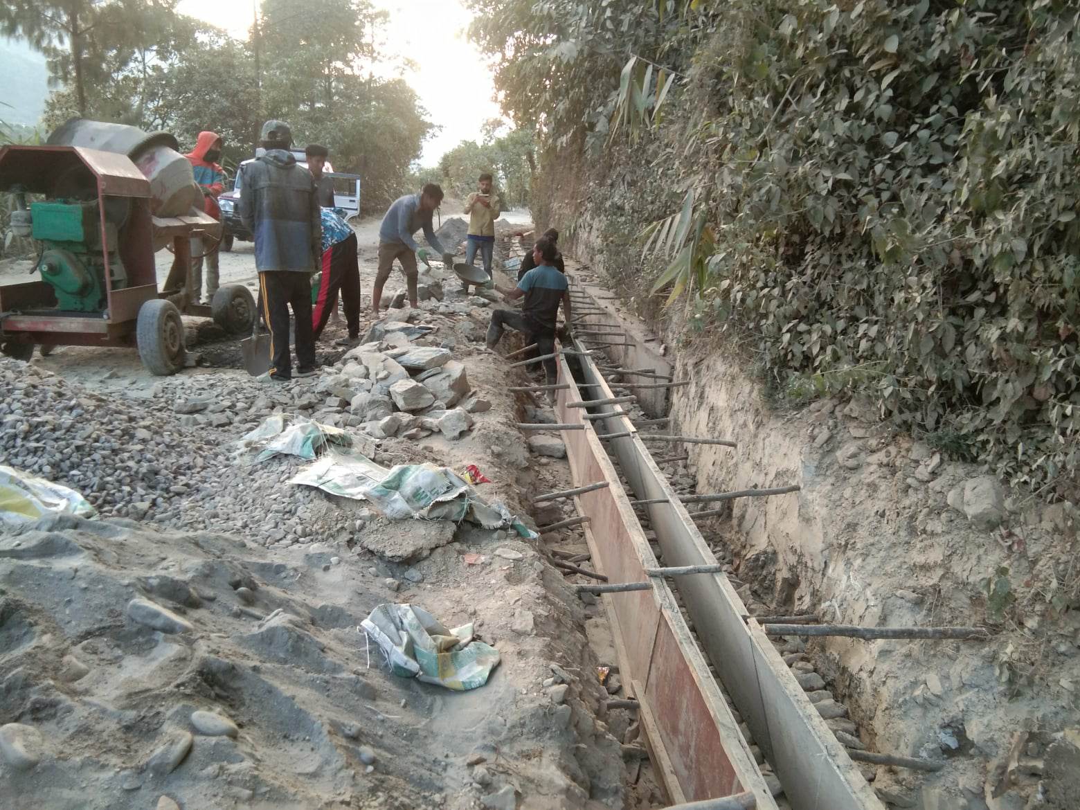 करोडौका आयोजना अलपत्र हुँदा जनतालाई सास्ती