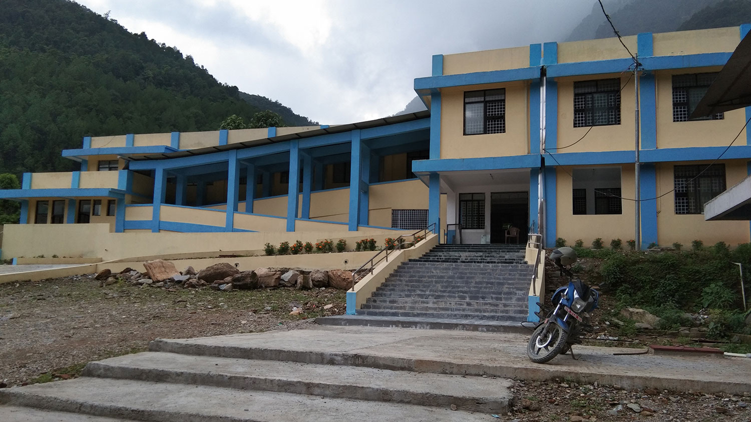 प्राथमिक स्वास्थ्य केन्द्रलाई स्तरोन्नति गरी नगर अस्पताल