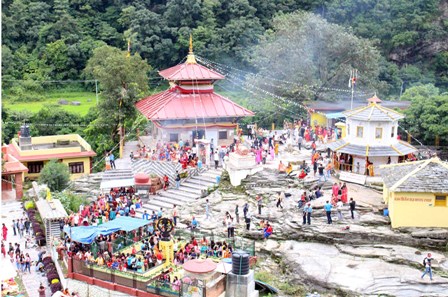 गलेश्वरमा भक्तजनको भीड