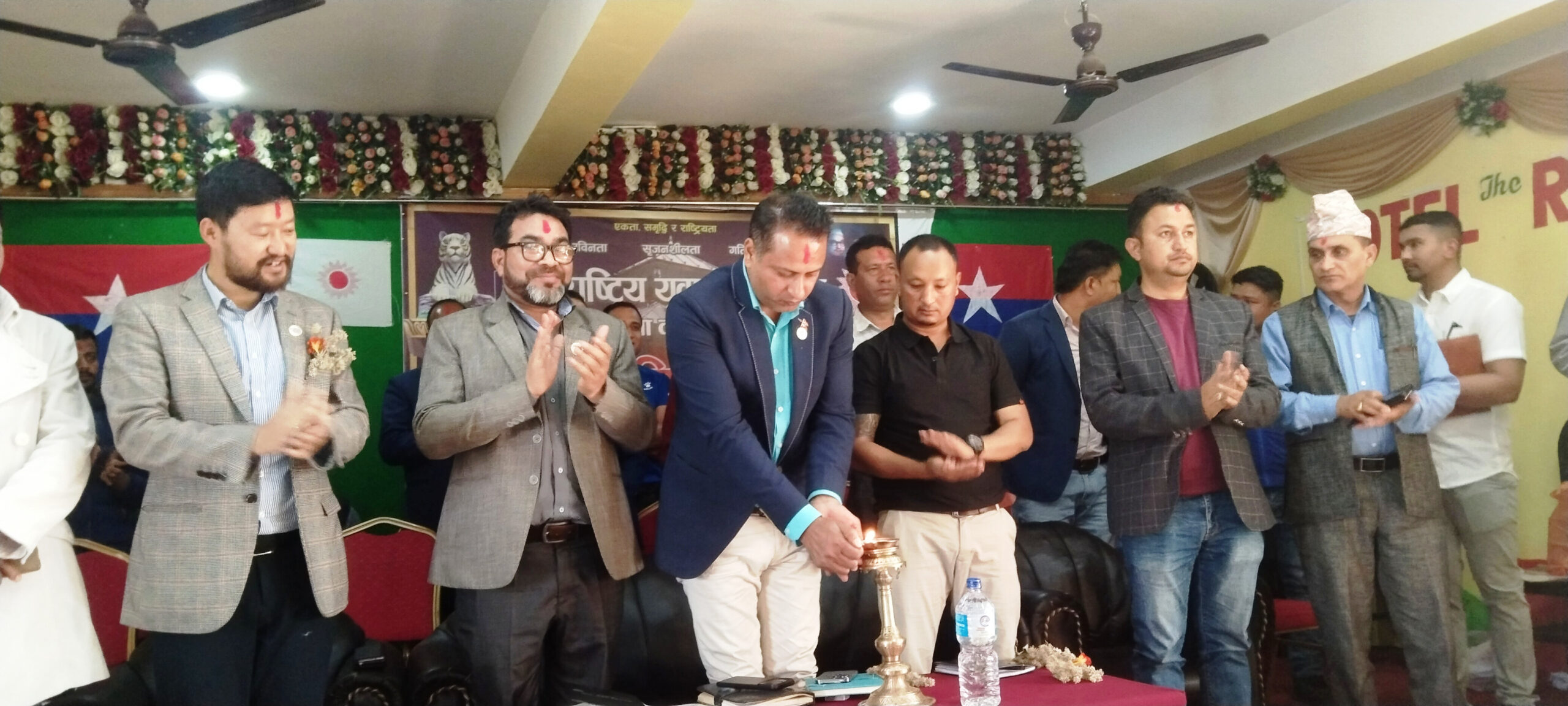 निष्ठाको राजनीतिले सफलता हात लाग्छ : अध्यक्ष पौडेल