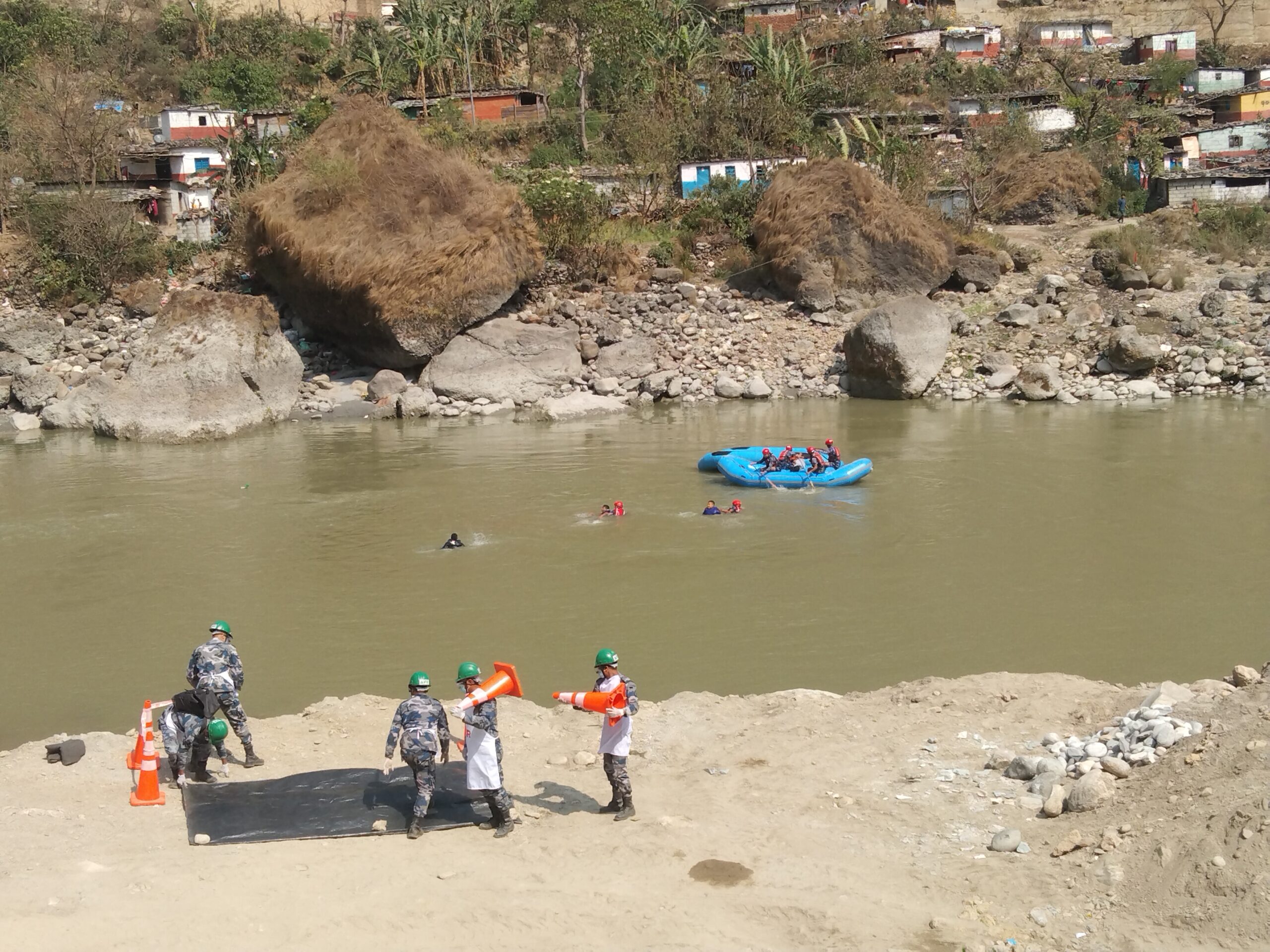 कालीगण्डकीमा उद्वारसम्बन्धि सशस्त्रको नमुना अभ्यास