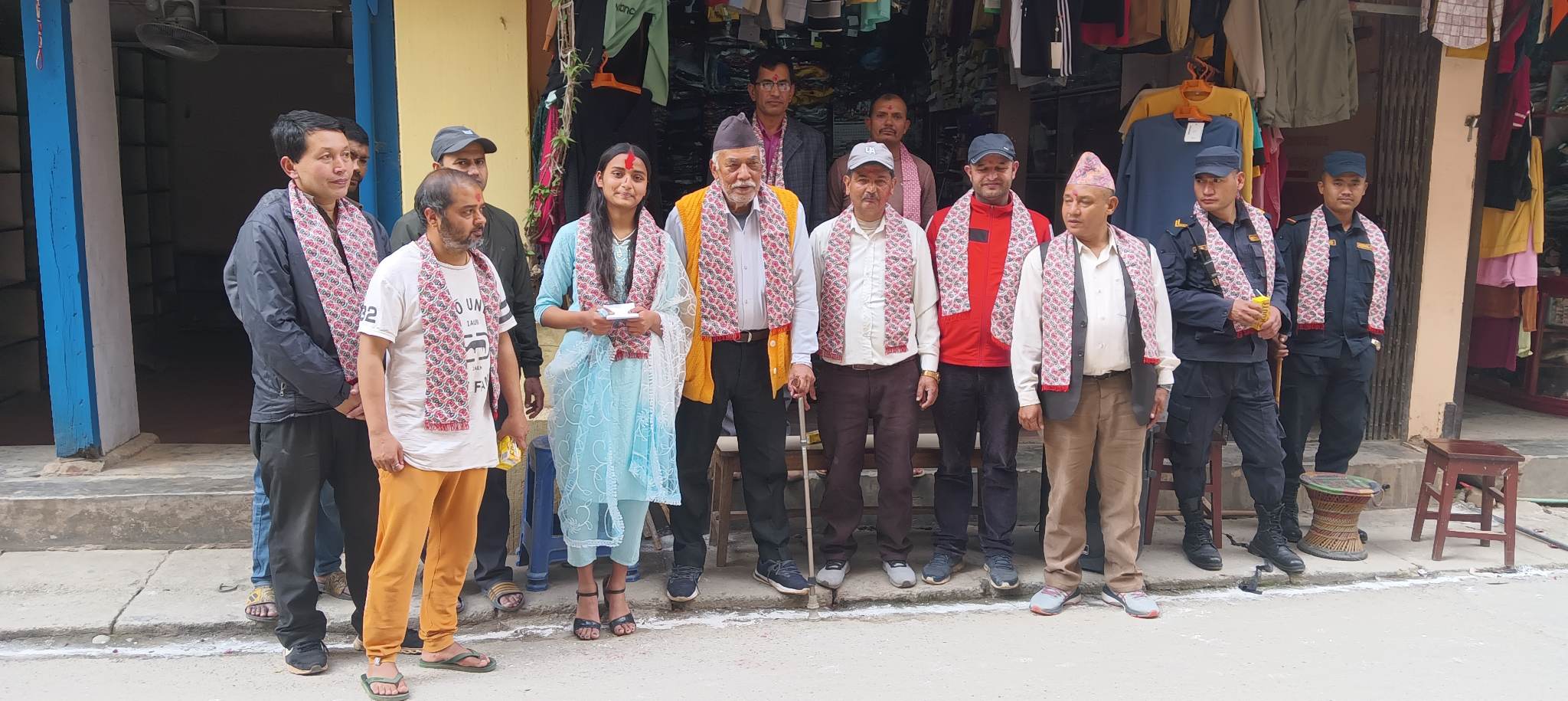 बजार सुनसान हुँदा व्यवसायीको चिन्तित
