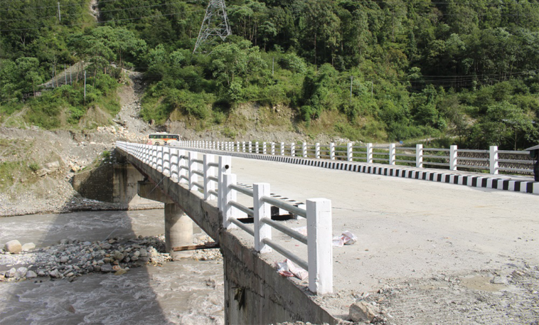म्याग्दी नदीमा दुई मोटरेबल पुल निर्माण