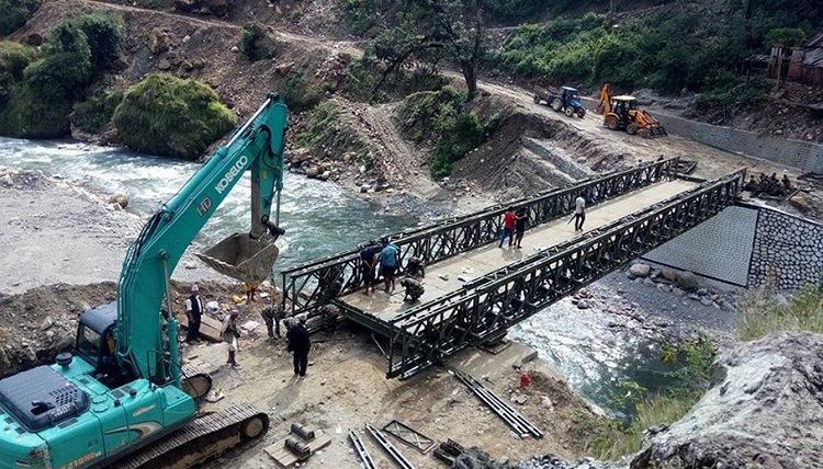 दुई हप्तामै जडान भयो भुरुङखोलामा बेलीब्रिज