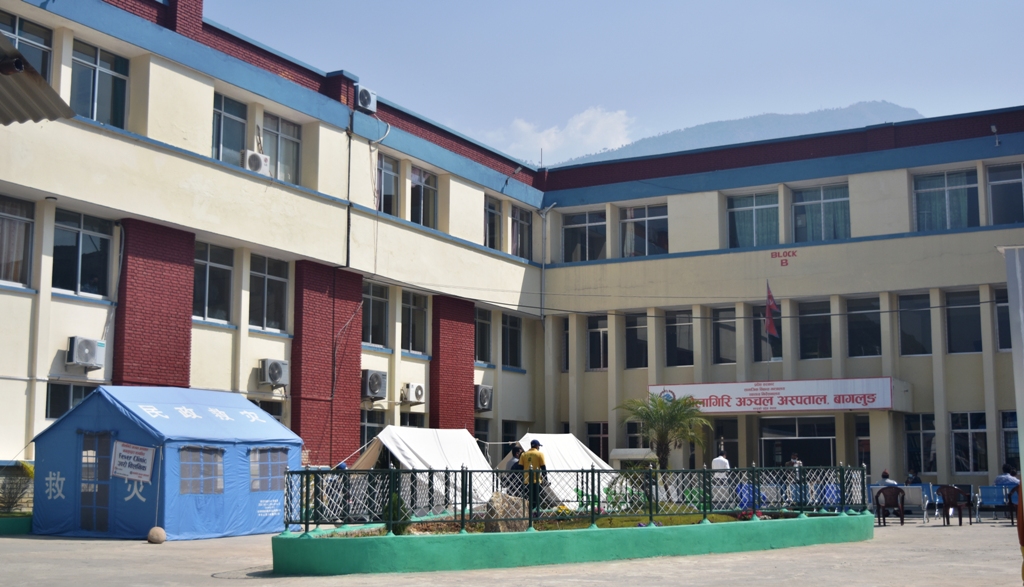 एचआइभी सङ्क्रमितको शल्यक्रियामार्फत शिशु