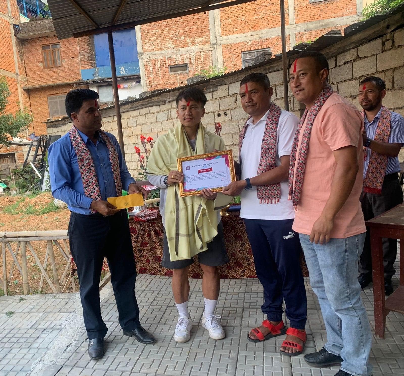 फुटबलर कमल थापालाई फ्युचरको सम्मान