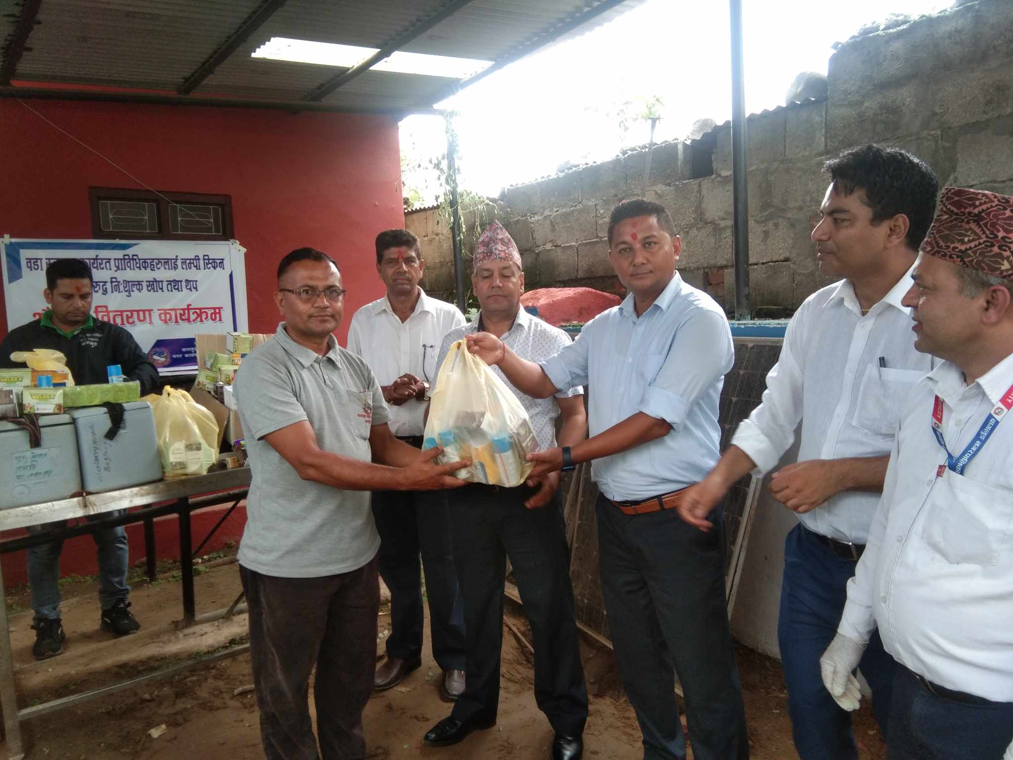 लम्पी स्किनको औषधि र खोप वडा तहमा पठाइयो
