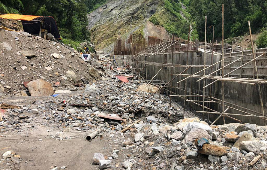 बाढीले जलविद्युत् आयोजनाको निर्माण प्रभावित