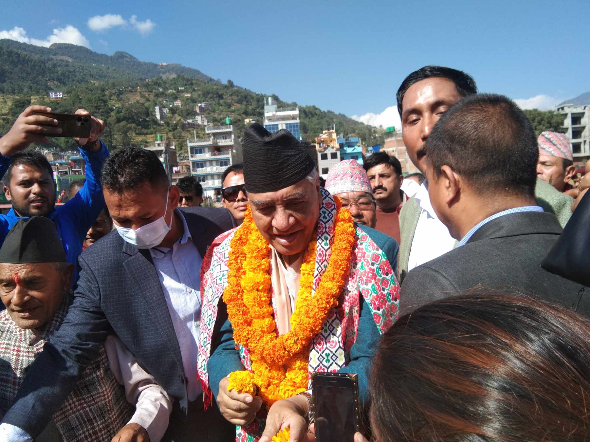 संविधान बिरोधी शक्तीलाई ठेगान लगाउन कांग्रेस सभापति देउवाको निर्देशन