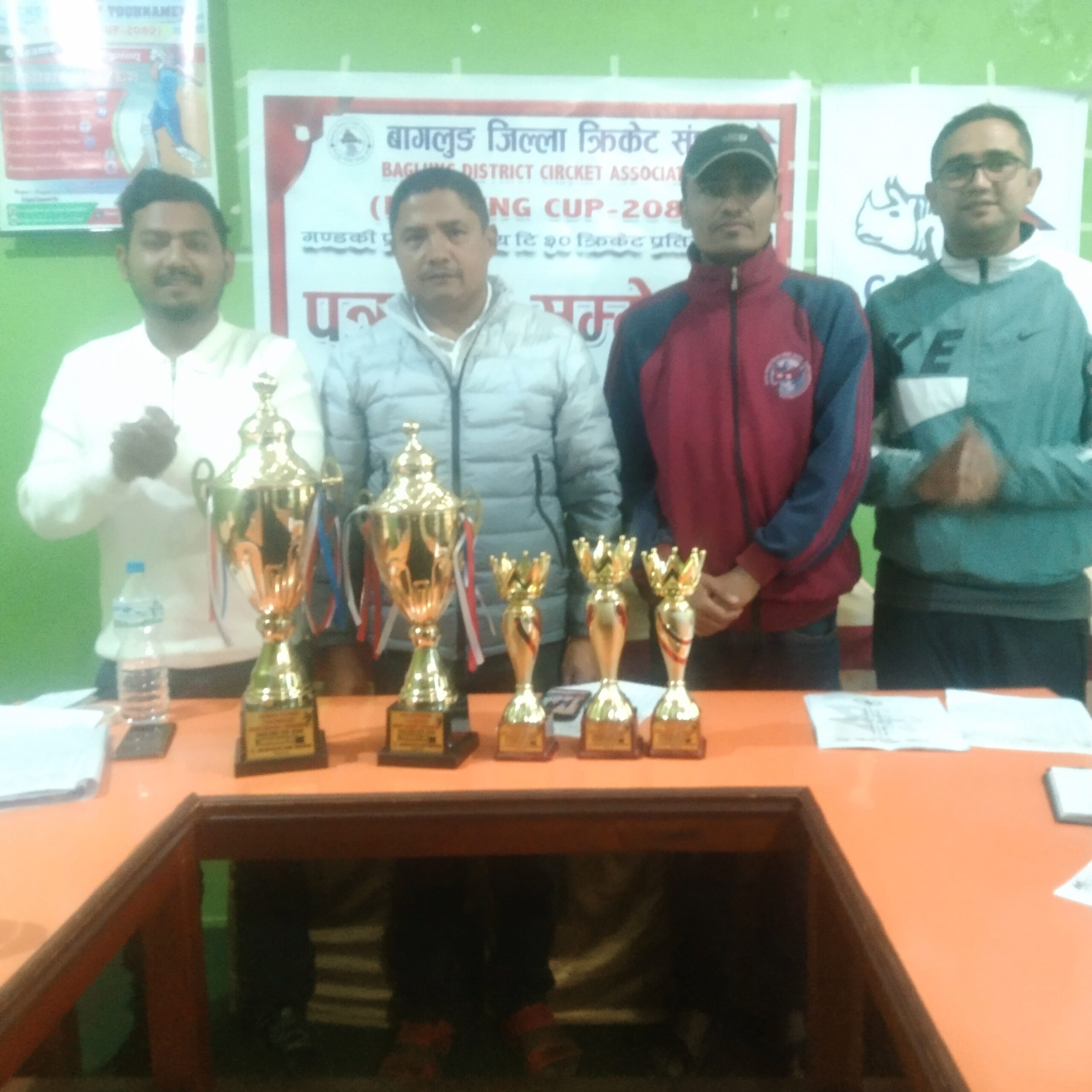 बागलुङ कप क्रिकेटको ट्रफी सार्वजनिक