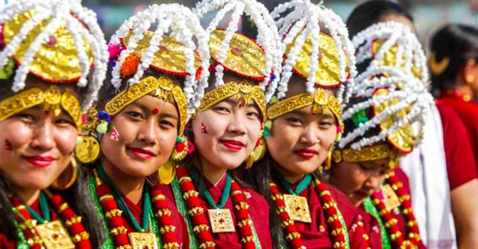 आज तमु ल्होसार पर्व मनाईदै