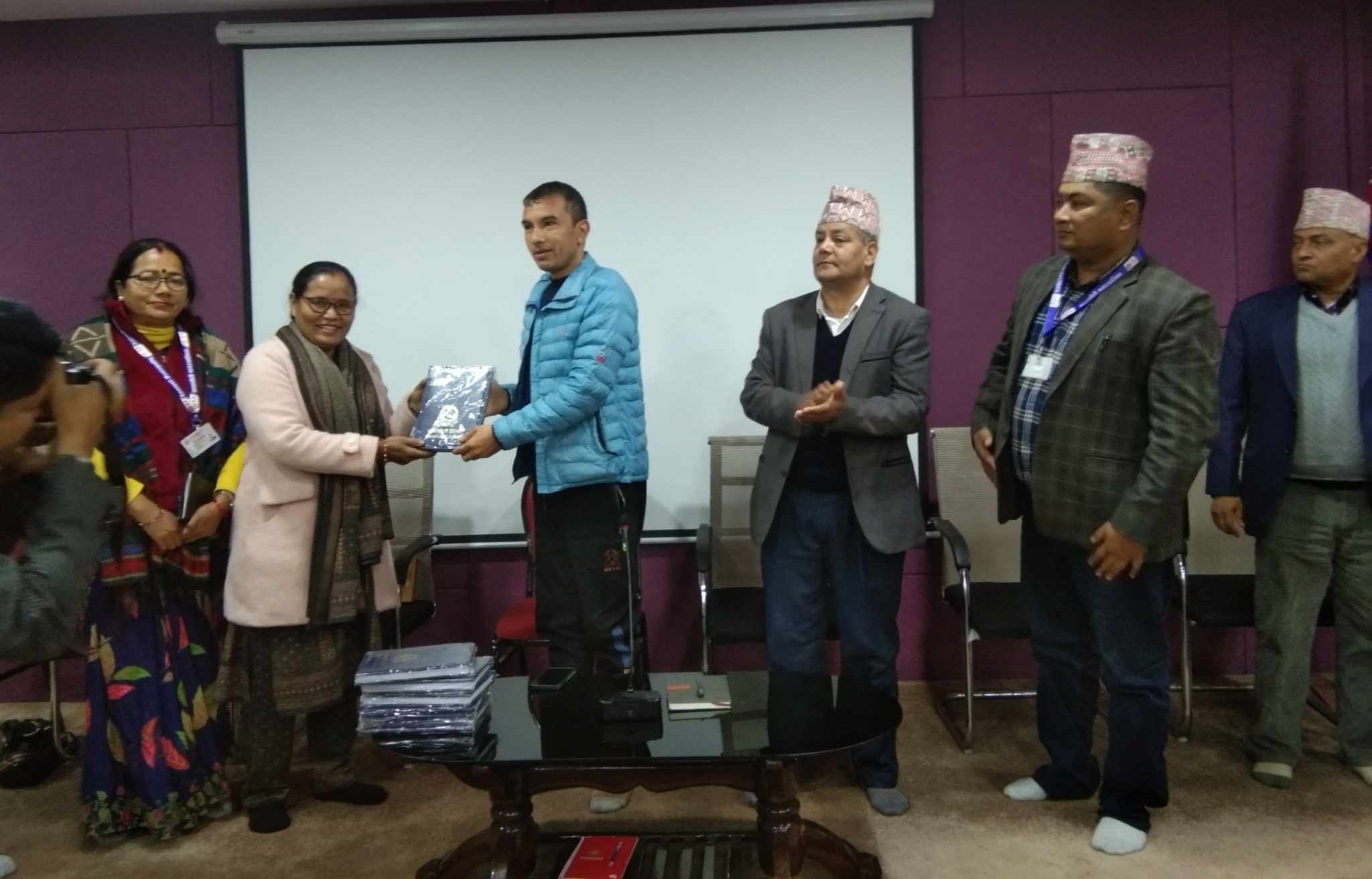 न्यायिक समितिबीच सिकाइ आदानप्रदान