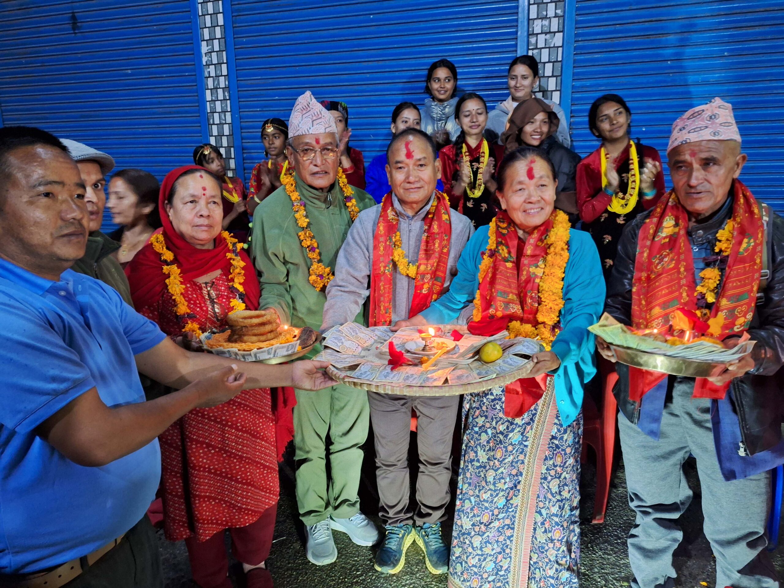 मंगला शिक्षा क्याम्पसको गाउँपालिका अध्यक्षको परिवारबाट ५ लाख ७६ हजार सहयोग