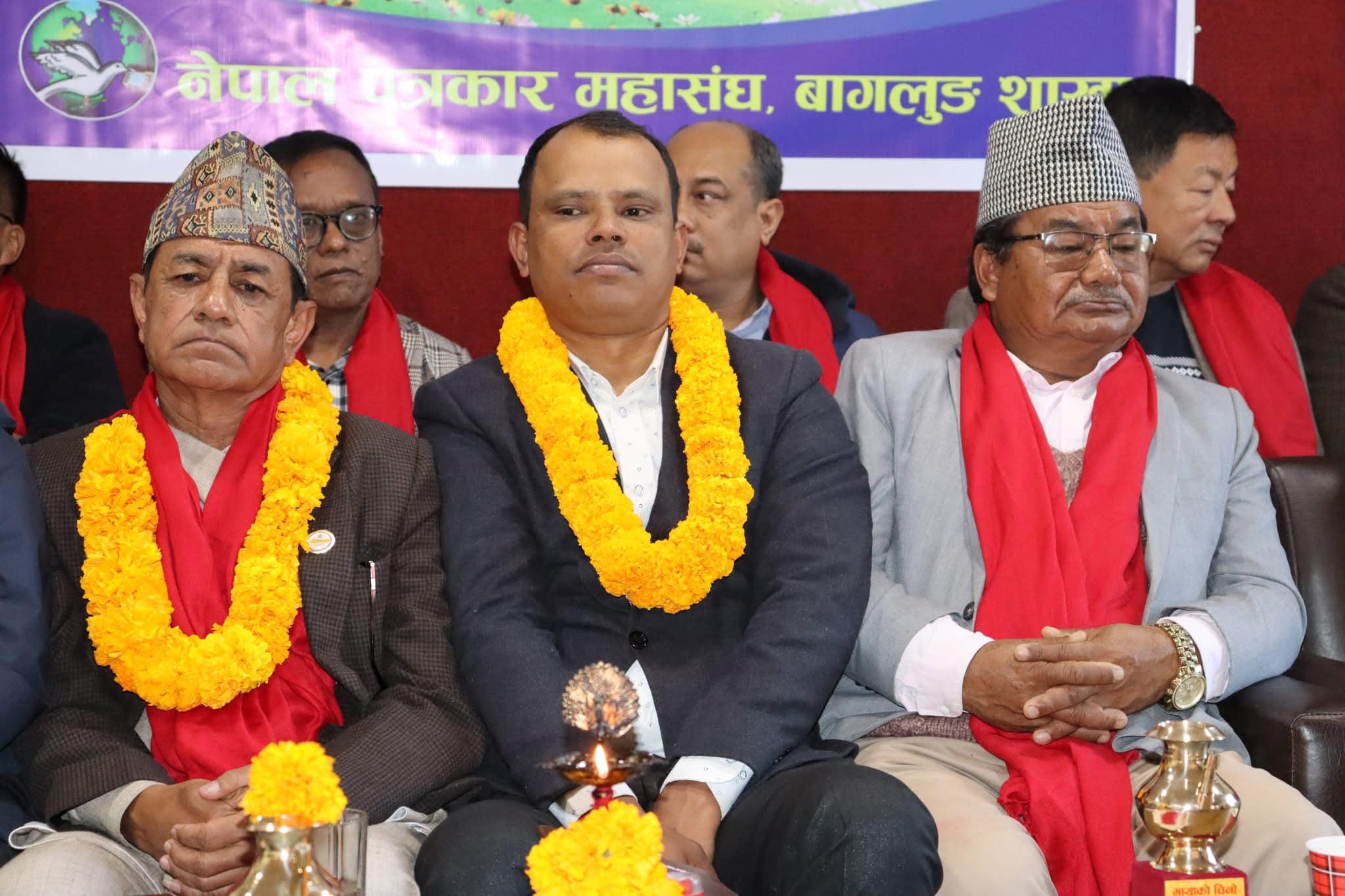 पत्रकारिता समाजको ऐना बन्नुपर्छ : मन्त्री पठाक