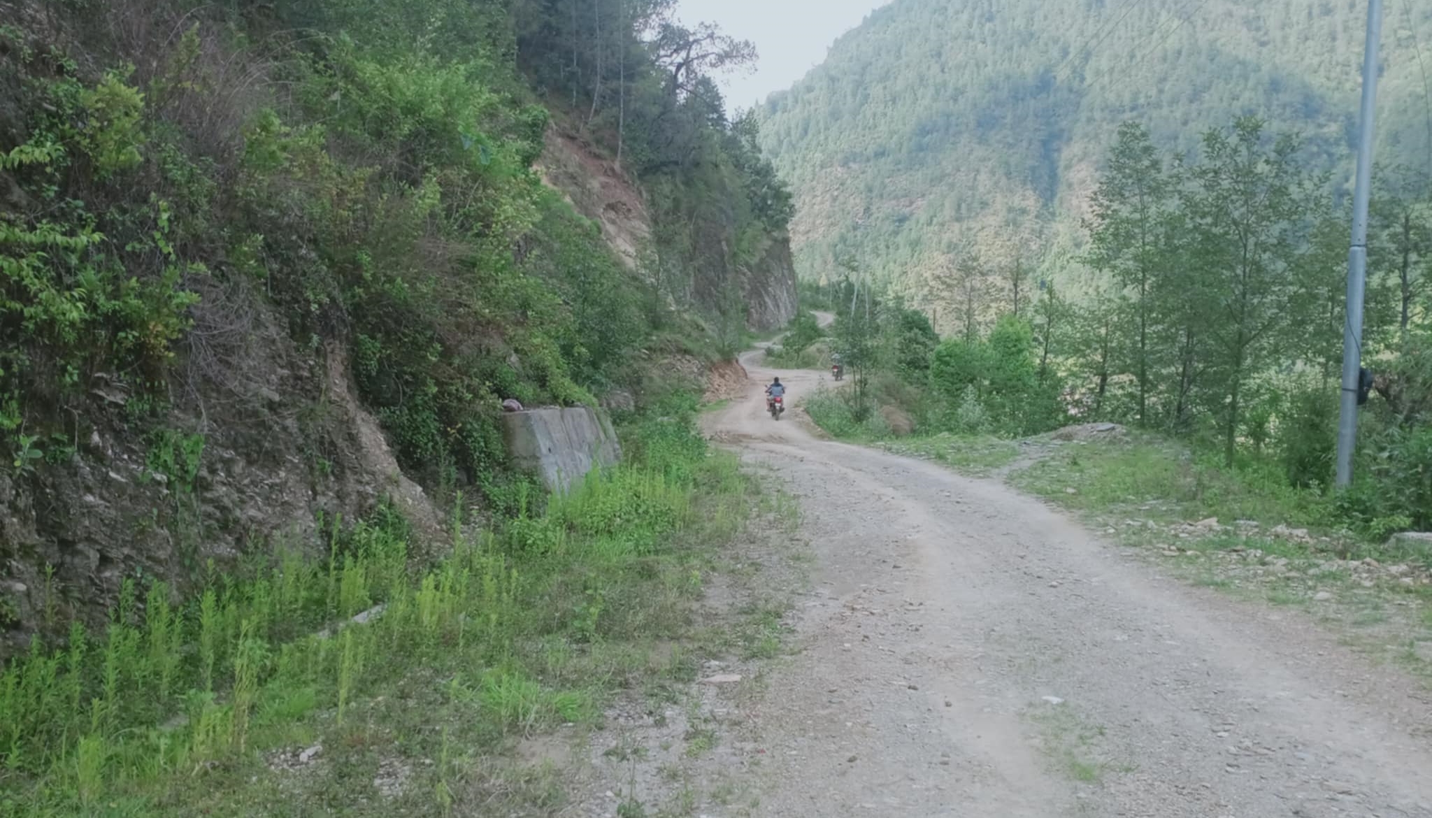 सहिद मार्गमा किन हिंडेनन् प्रचण्ड