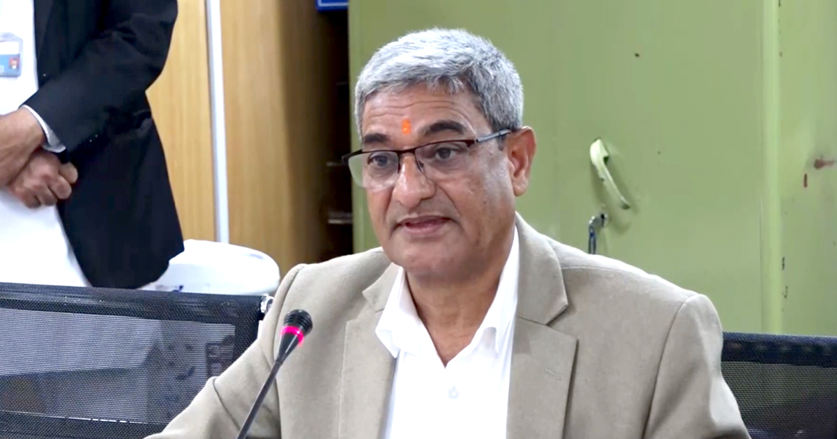 चौतर्फी दबाबपछि गृहमन्त्री लेखकले दिए राजिनामा