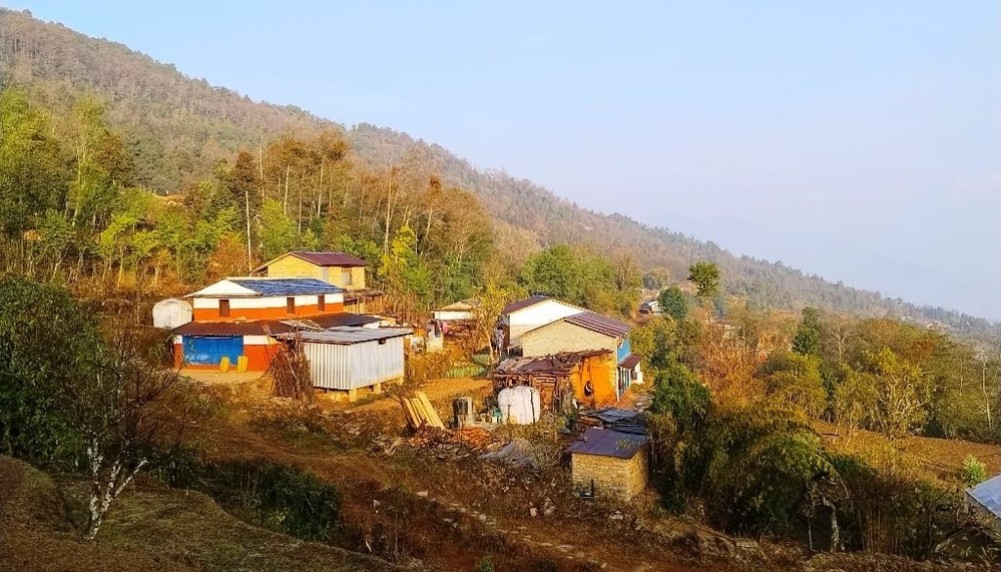 पक्की सडक र खानेपानी पर्खिरहेका छन भकुण्डेबासी