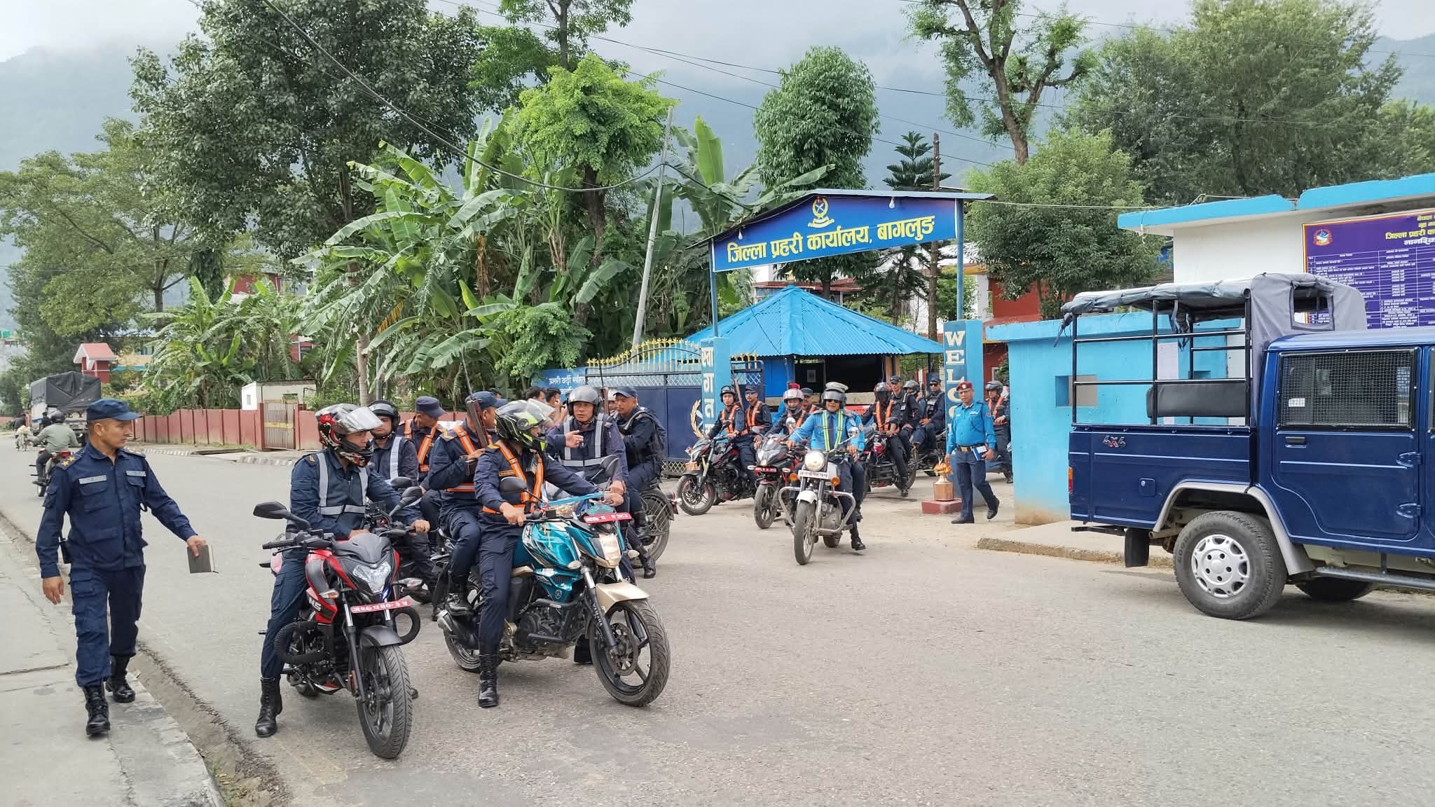 हतियार सहितको मोटरसाइकल गस्तीमा बागलुङ प्रहरी